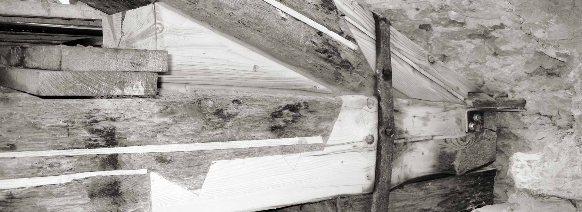 Restauro e ripristino capriate in legno - Montesin